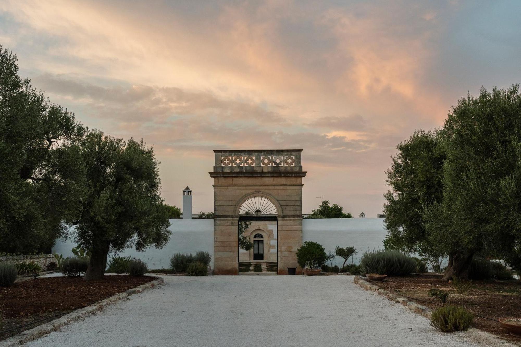 オストゥーニ Masseria Gorgognolo Bed & Breakfast エクステリア 写真