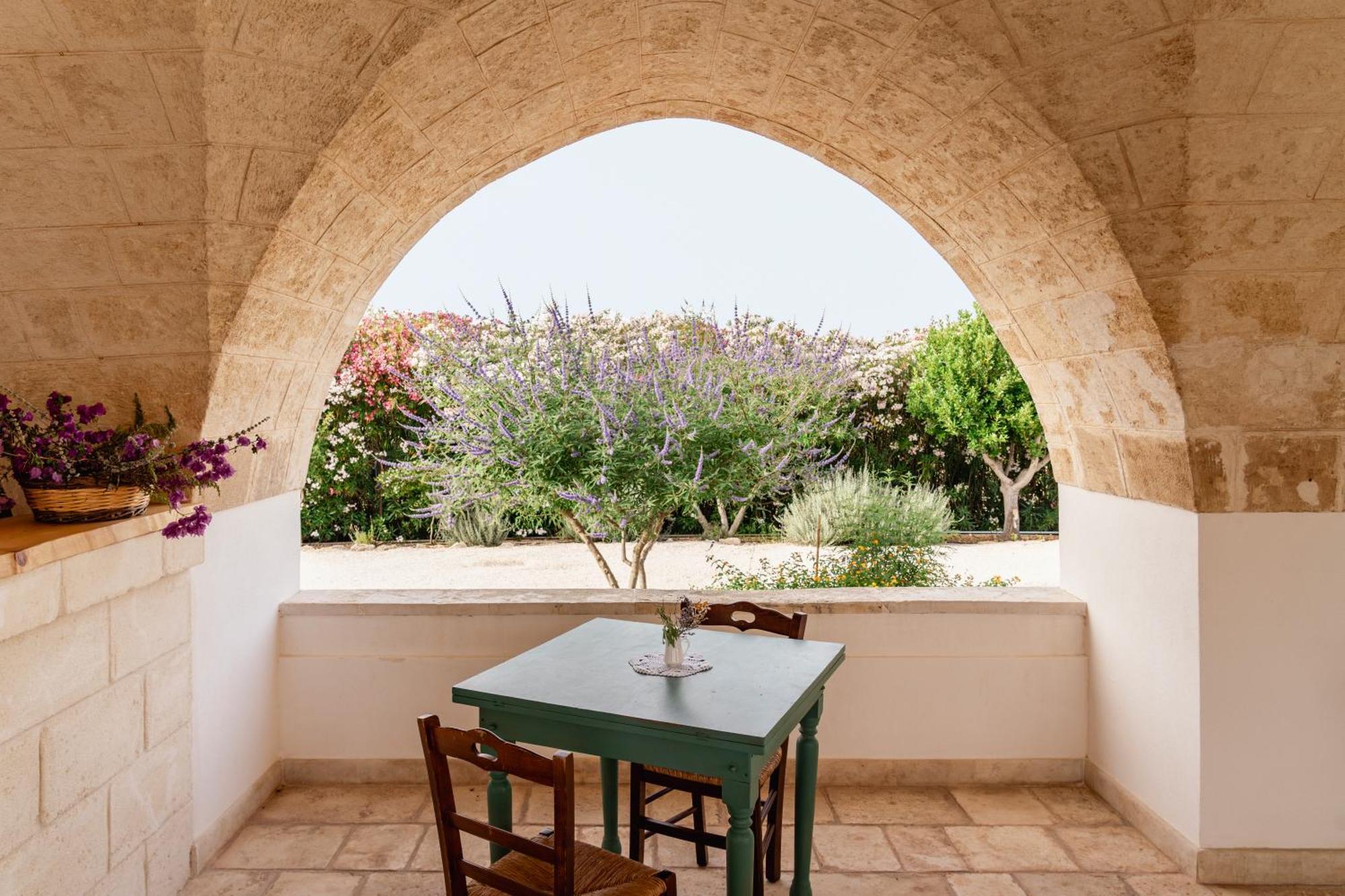 オストゥーニ Masseria Gorgognolo Bed & Breakfast エクステリア 写真