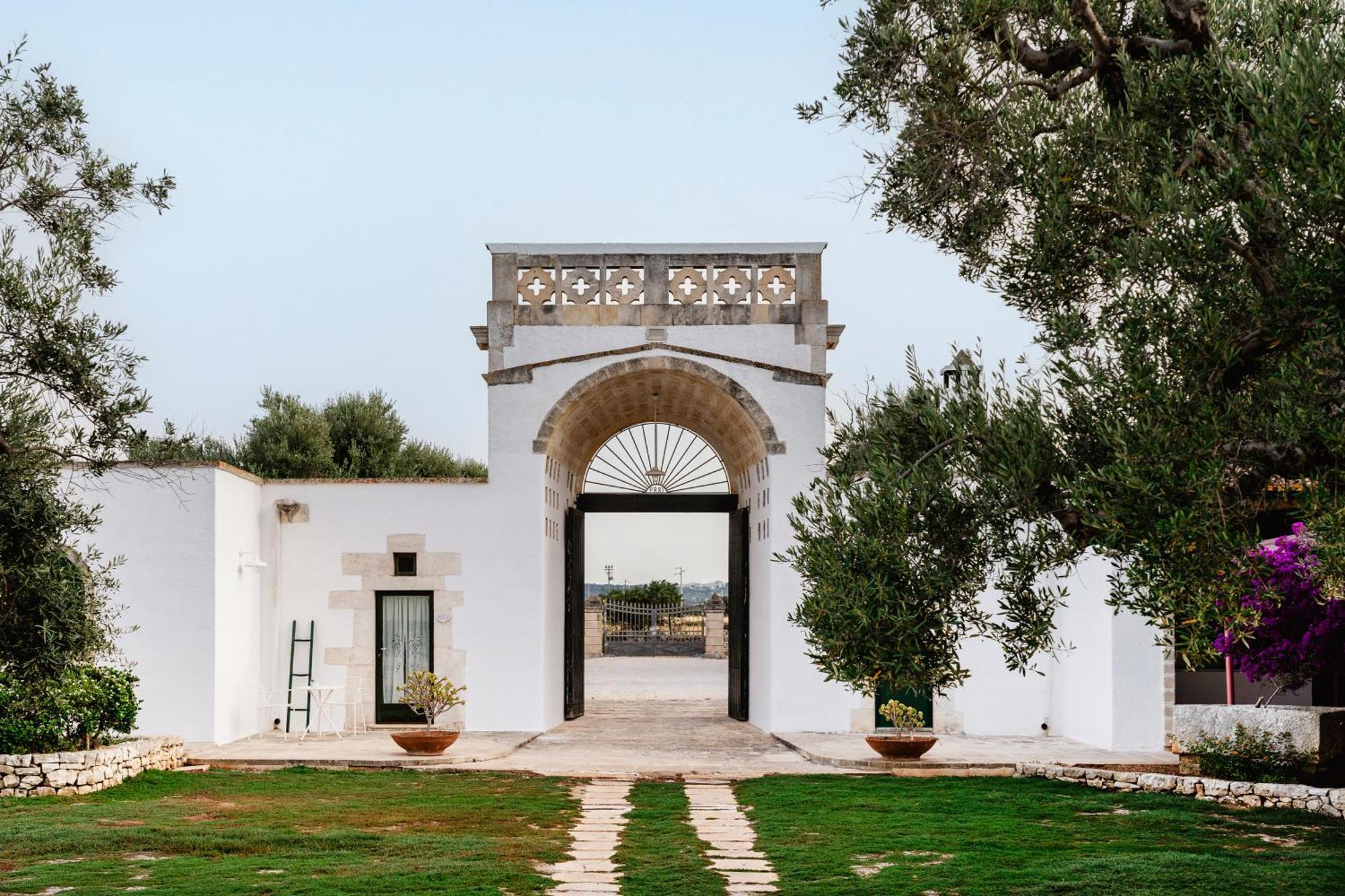 オストゥーニ Masseria Gorgognolo Bed & Breakfast エクステリア 写真